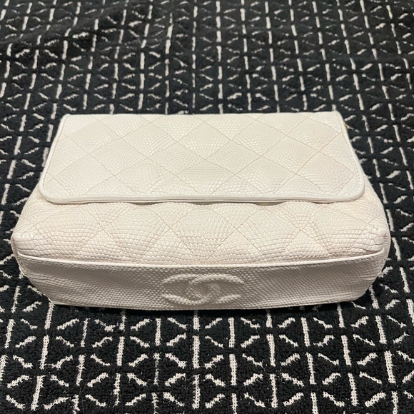 Chanel Purse - Picture 1 of 13